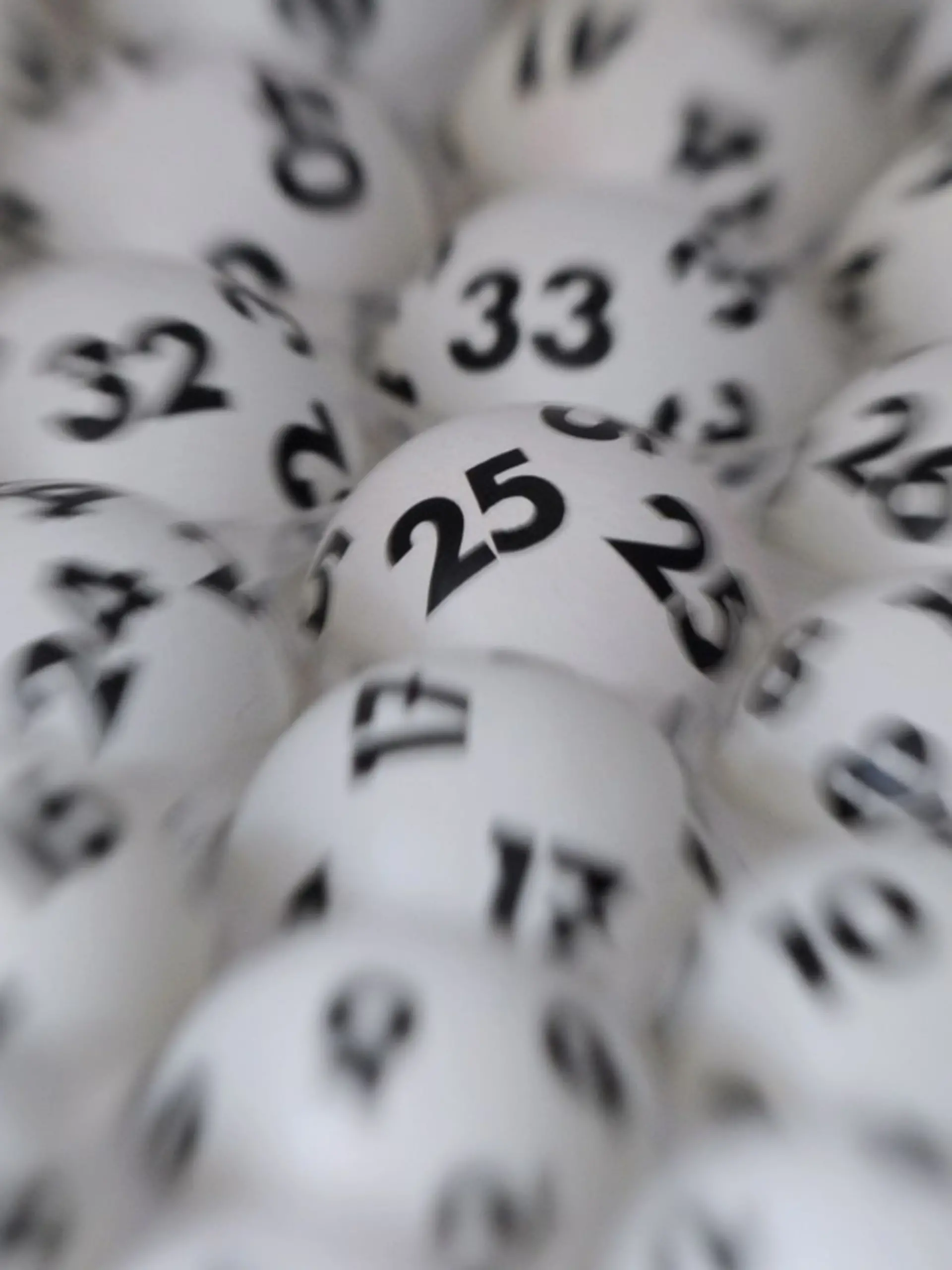 Bild zu: "Hat Lotto-Bande den prallgefüllten Millionen-Jackpot geknackt?"