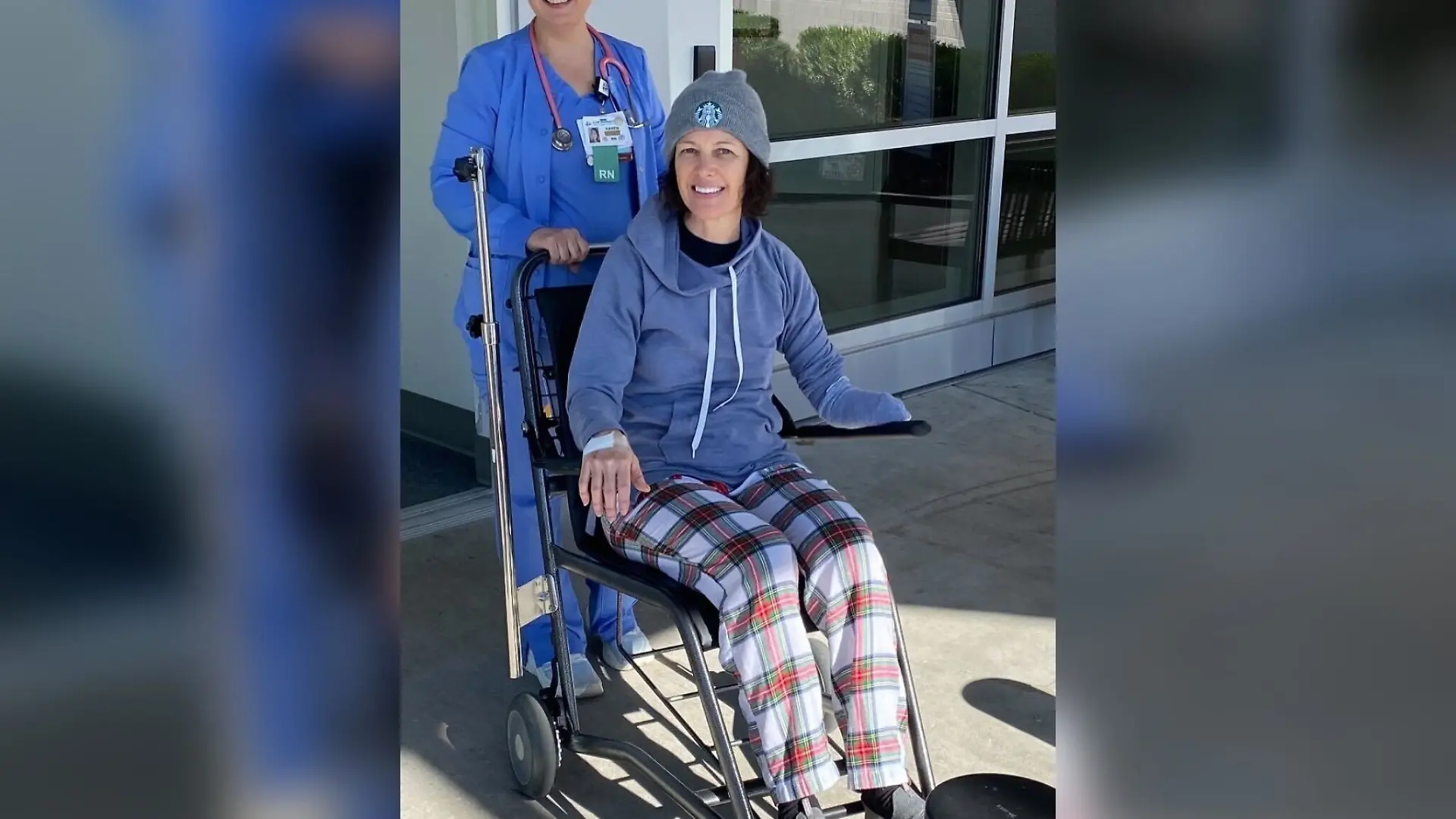 Überlebende eines Haiangriffs Elisabeth Foley nach einer Operation.
