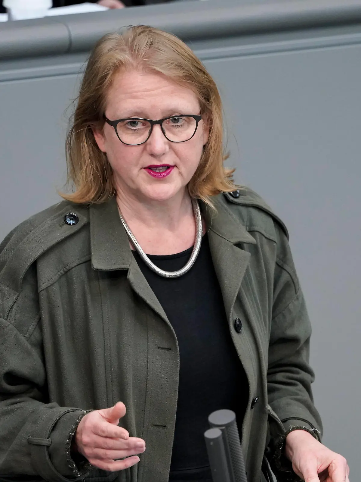  226. Bundestagssitzung und Debatte in Berlin Aktuell, 05.05.2021, Berlin, Lisa Paus im Portrait bei ihrer Rede Steuerrecht bei der 226. Sitzung des Deutschen Bundestag in Berlin Berlin Berlin Deutschland *** 226 Bundestag session and debate in Berlin Current, 05 05 2021, Berlin, Lisa Paus in portrait during her speech tax law at the 226 session of the German Bundestag in Berlin Berlin Germany