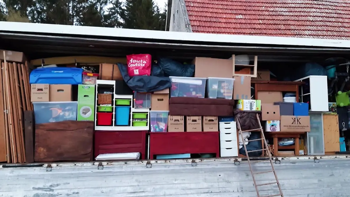 Familie Hartmann verliert ihr gesamtes Hab und Gut.