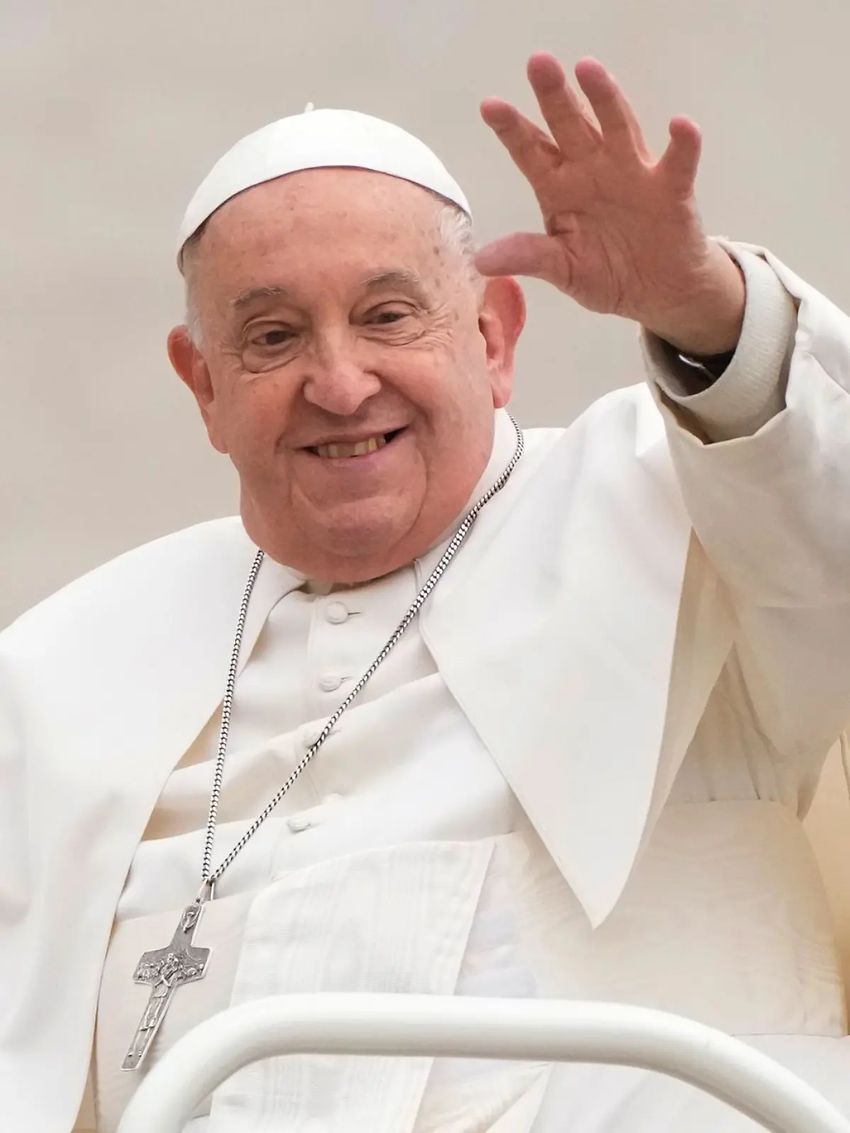 Bild zu: "Papst leidet unter beidseitiger Lungenentzündung"