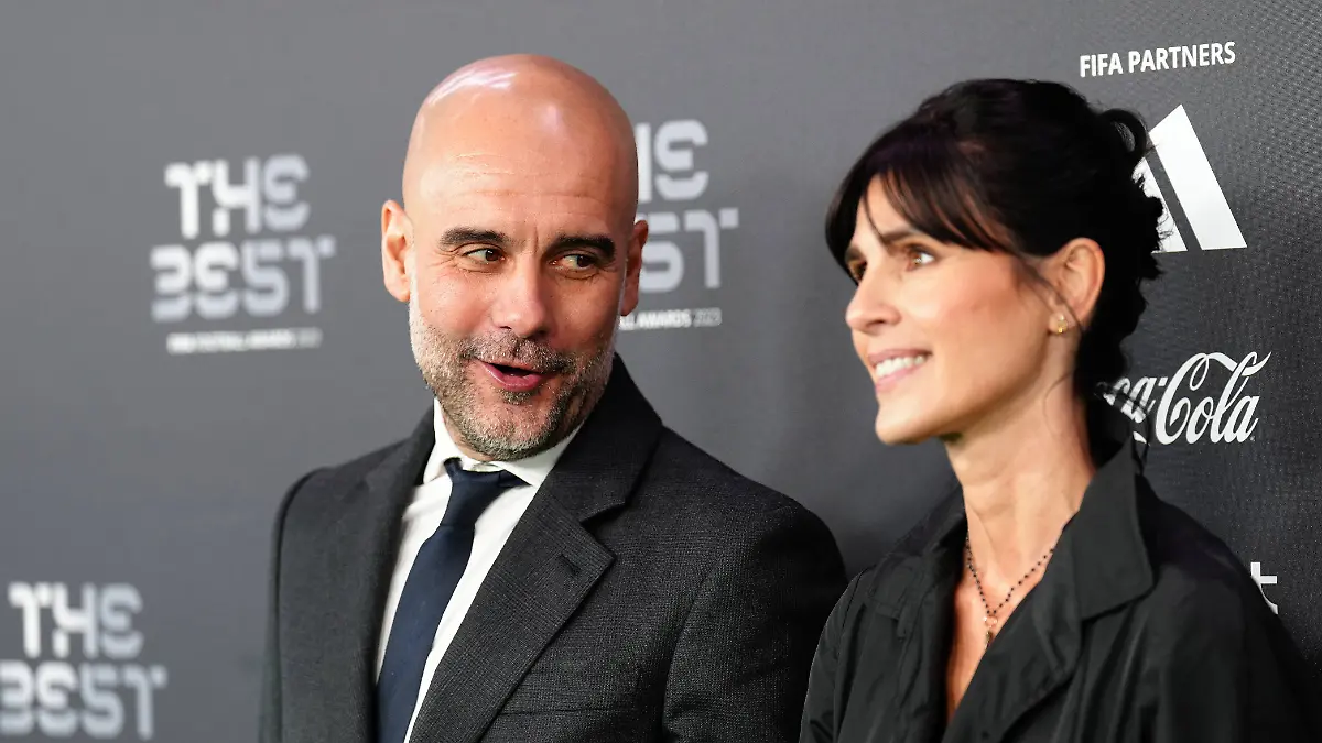 Pep Guardiola und seine Ehefrau Cristina Serra im Jahr 2023 bei The Best FIFA Football Awards in London. 