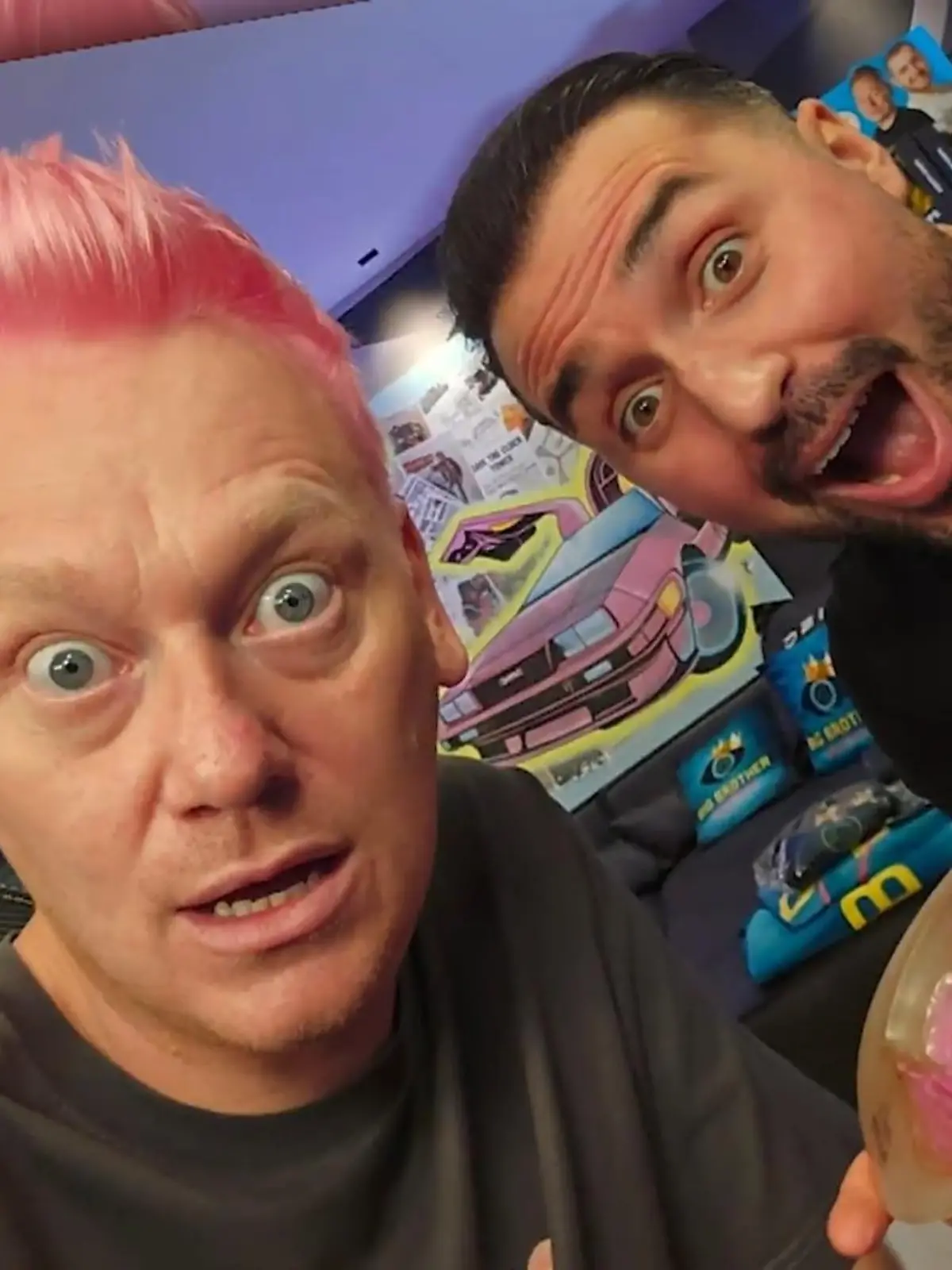 Knossi und sein Friseur