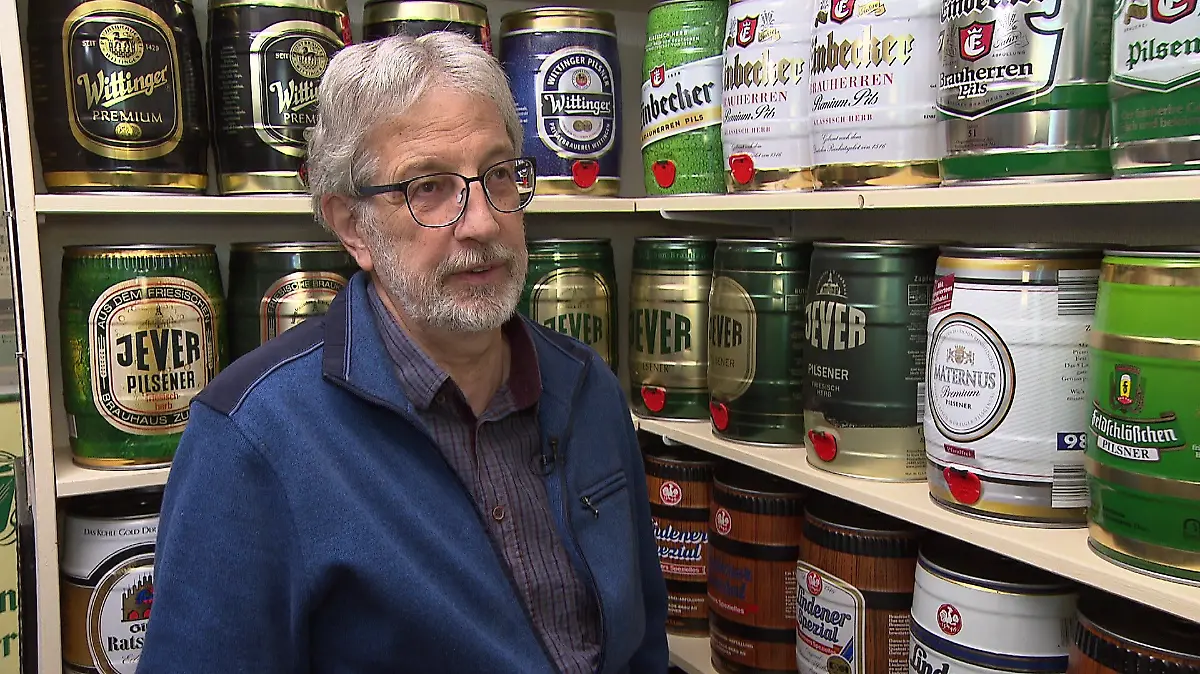 Herbert Frommeyer aus Niedersachsen sammelt Bierfässer