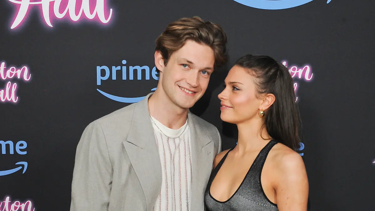 Damian Hardung und Harriet Herbig-Matten bei der Premiere von „Maxton Hall”.