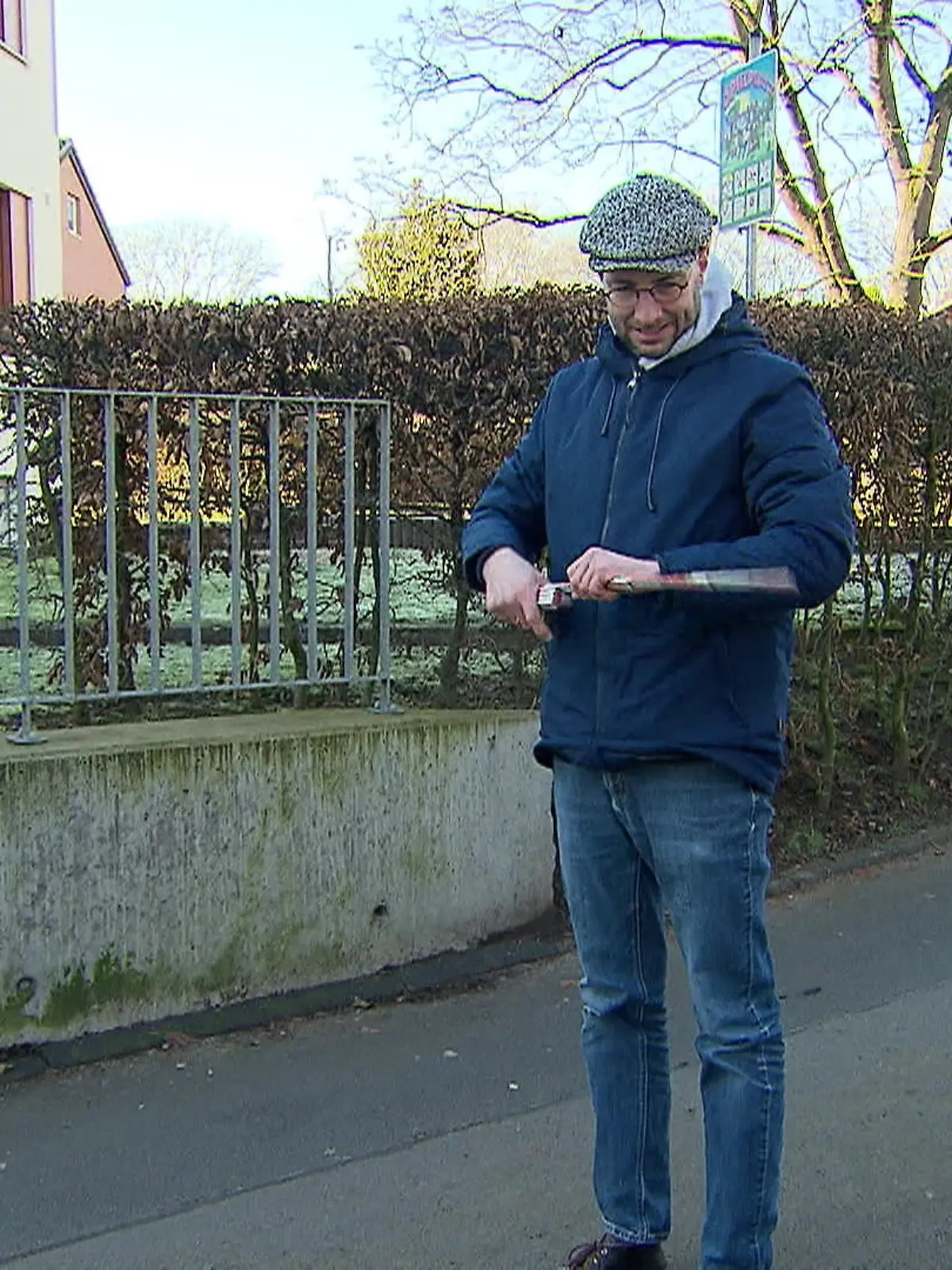 Bild zu: "Falschparker blockieren Müllabfuhr"