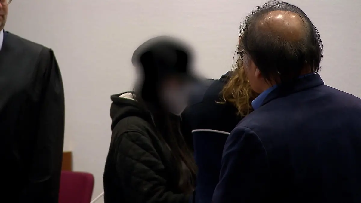 Mutter soll Säugling erstickt haben Prozessauftakt