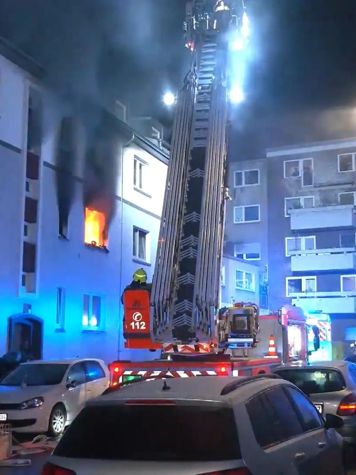 Brand in einem Mehrfamilienhaus in Bottrop 
