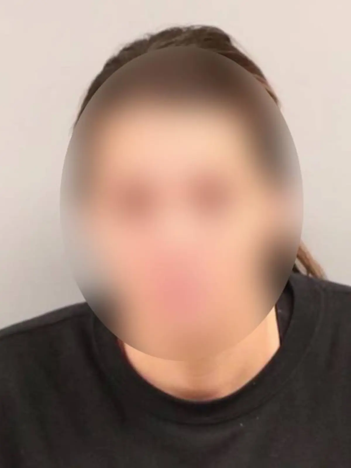 Laura C. soll über Jahre einen ihre Schüler sexuell missbraucht haben.