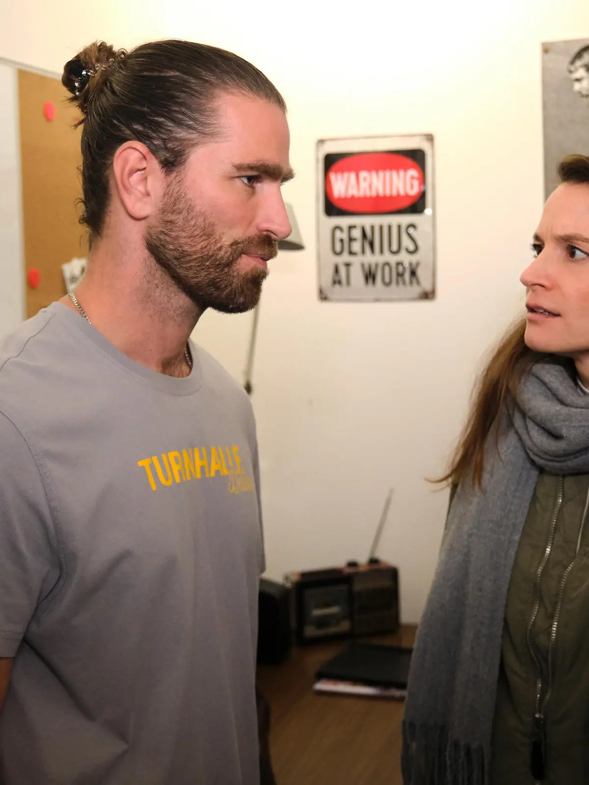 Henry (Maxim Agne), Daniela (Dilara Braun)