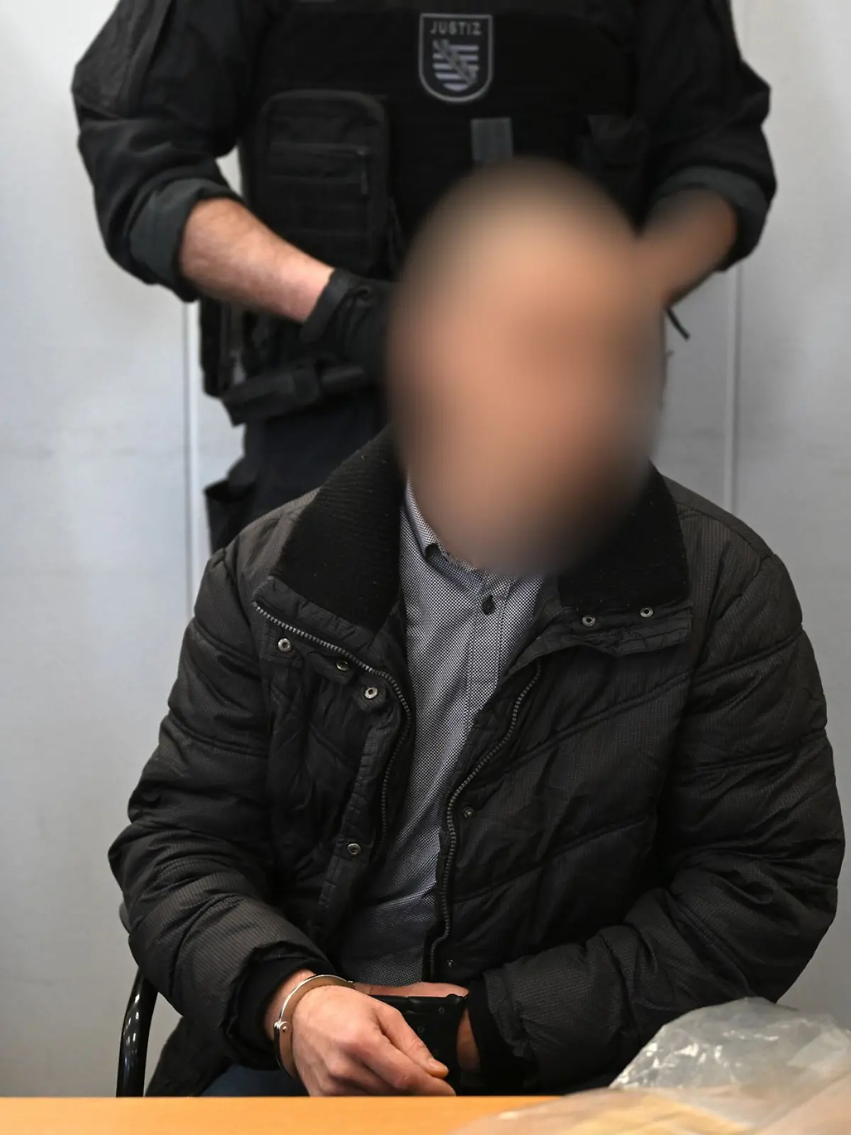 Bild zu: "Valeriia nannte ihn Papa – doch er soll sie umgebracht haben"