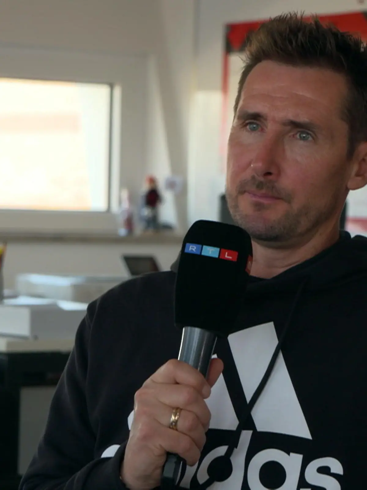 Bild zu: "Miroslav Klose schwärmt bei RTL von 2. Bundesliga"
