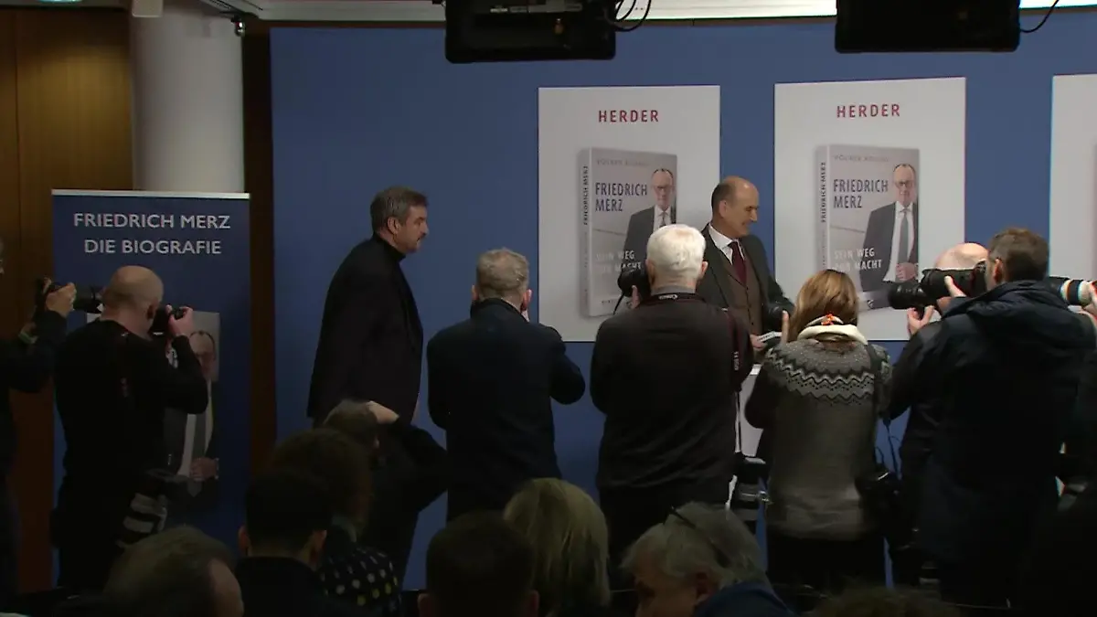 Söder stellt Buch vor Merz-Biografie