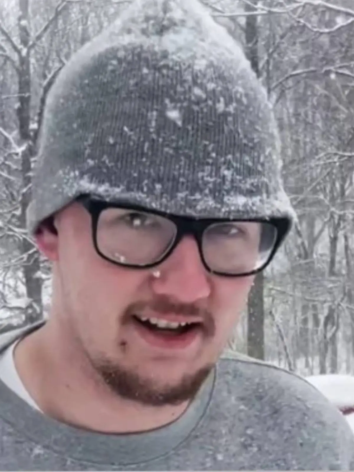 Pizzabote Craig Stephanoff im Schnee 