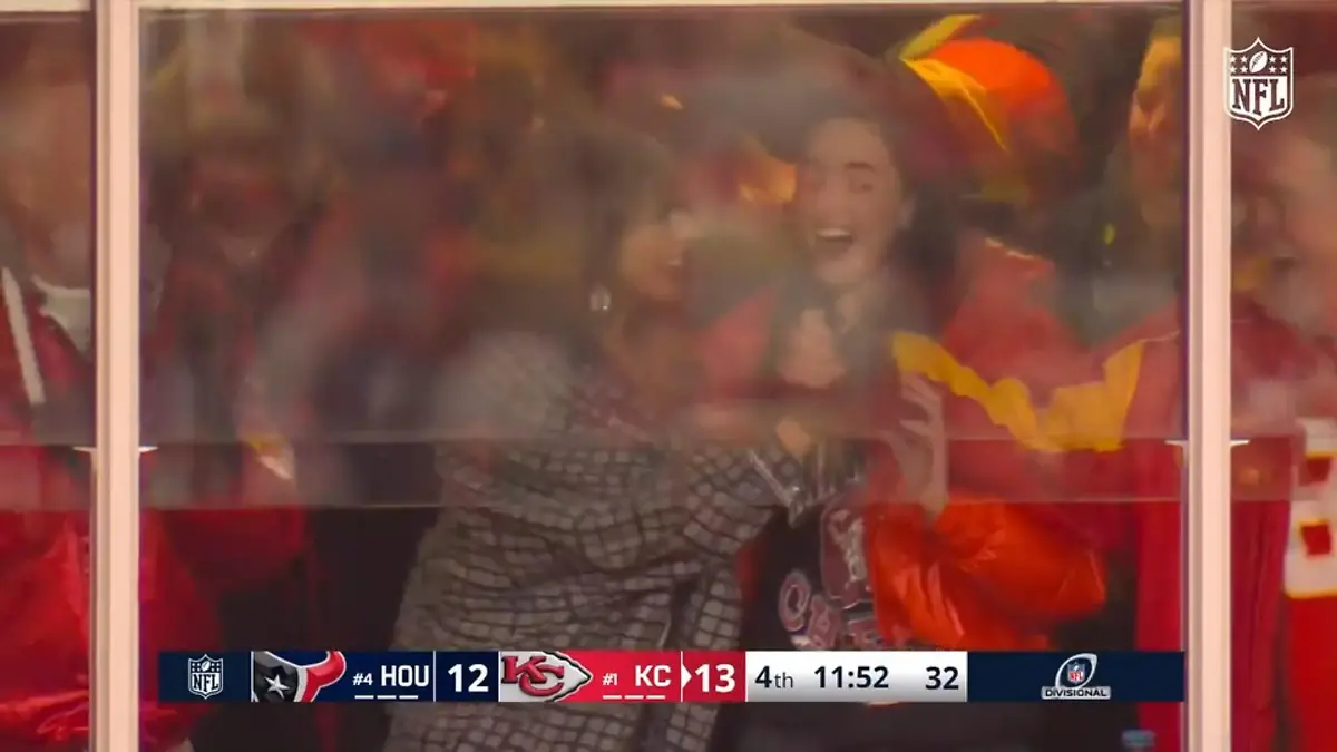 Taylor Swift reißt es von den Rängen Kelce mit dem nächsten Chiefs-Touchdown