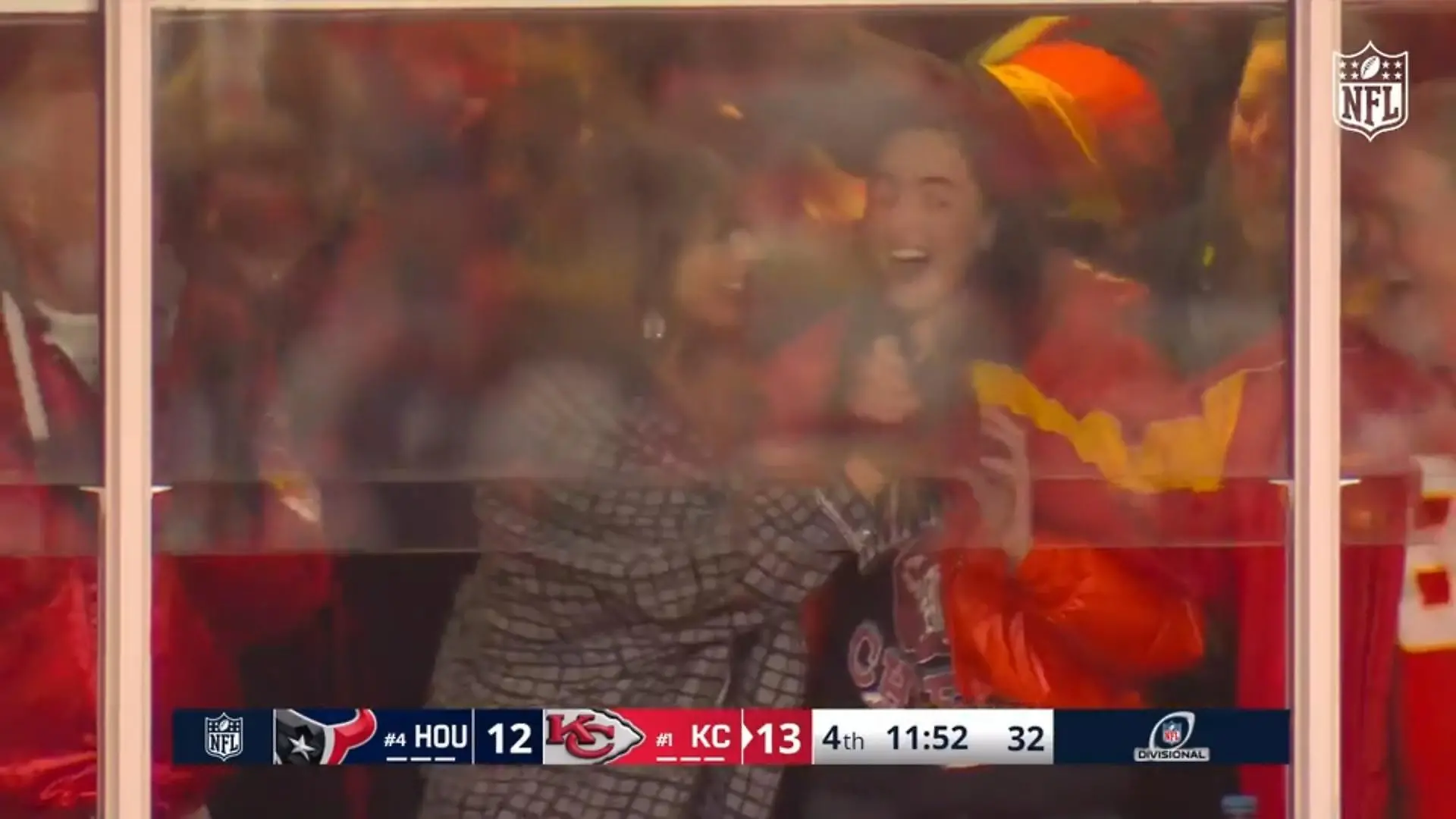 Taylor Swift reißt es von den Rängen Kelce mit dem nächsten Chiefs-Touchdown