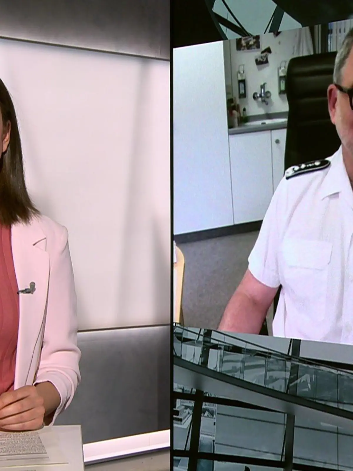 Tamara Bilic spricht mit Prof. Dr. Benedikt Friemert