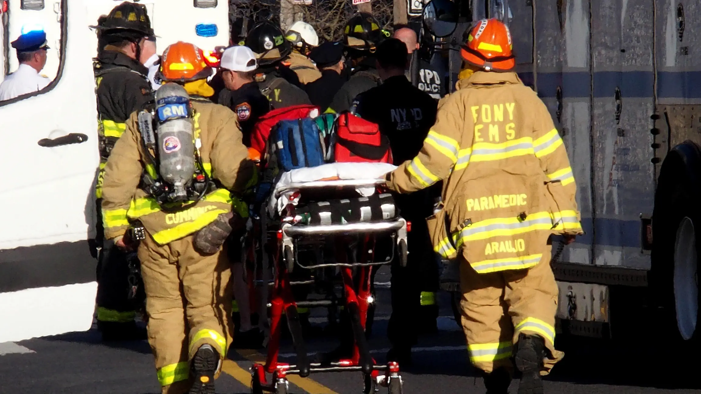 April 12, 2022, New York, New York, USA: April 12, 2022 New York, Mass shooting on New York City Train. A person dressed in a Neon Green Construction Workers Vest as the train pulled into the station he set off a smoke grenade then proceeded to shoot passengers.16 people injured, 10 shot and 5 in critical condition. The getaway Vehicle was located a few hours later in another part of Brooklyn police shutdown the area until they made sure no explosive devices were found. New York USA - ZUMAct2_ 20220412_zaf_ct2_087 Copyright: xBrucexCotlerx