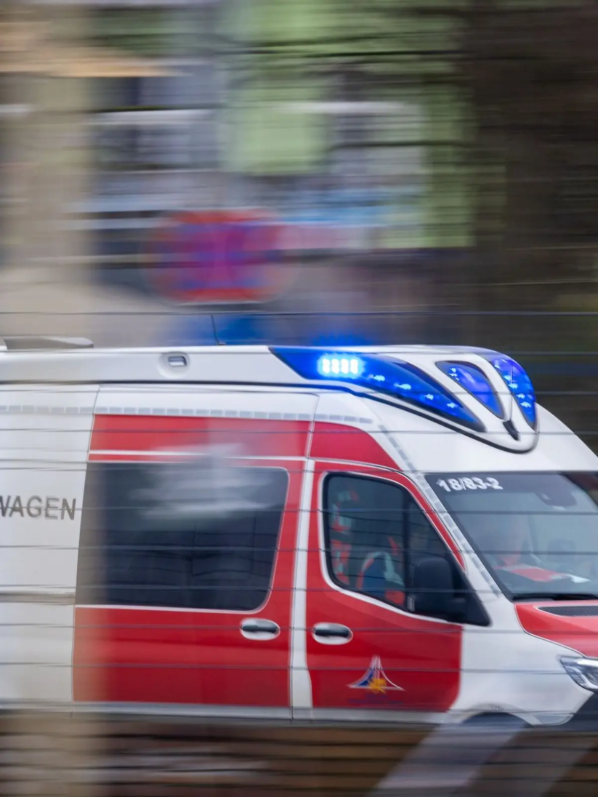 Bild zu: "Unfall an grüner Ampel! Radfahrer (69) tot"