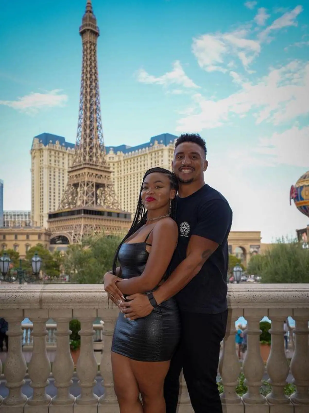 Jakob Johnson und seine Freundin Brittany haben sich verlobt.