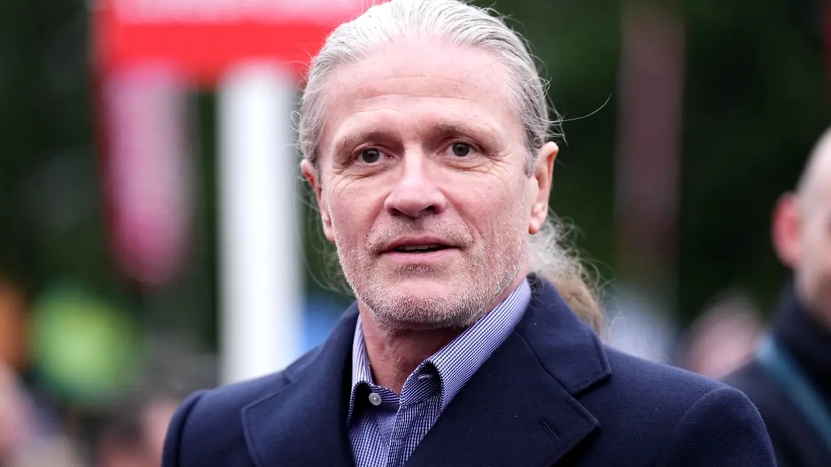 Emmanuel Petit sorgt für einen kuriosen TV-Moment.
