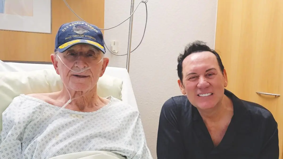 Prinz Frédéric mit Adoptivsohn Michael in der Klinik.