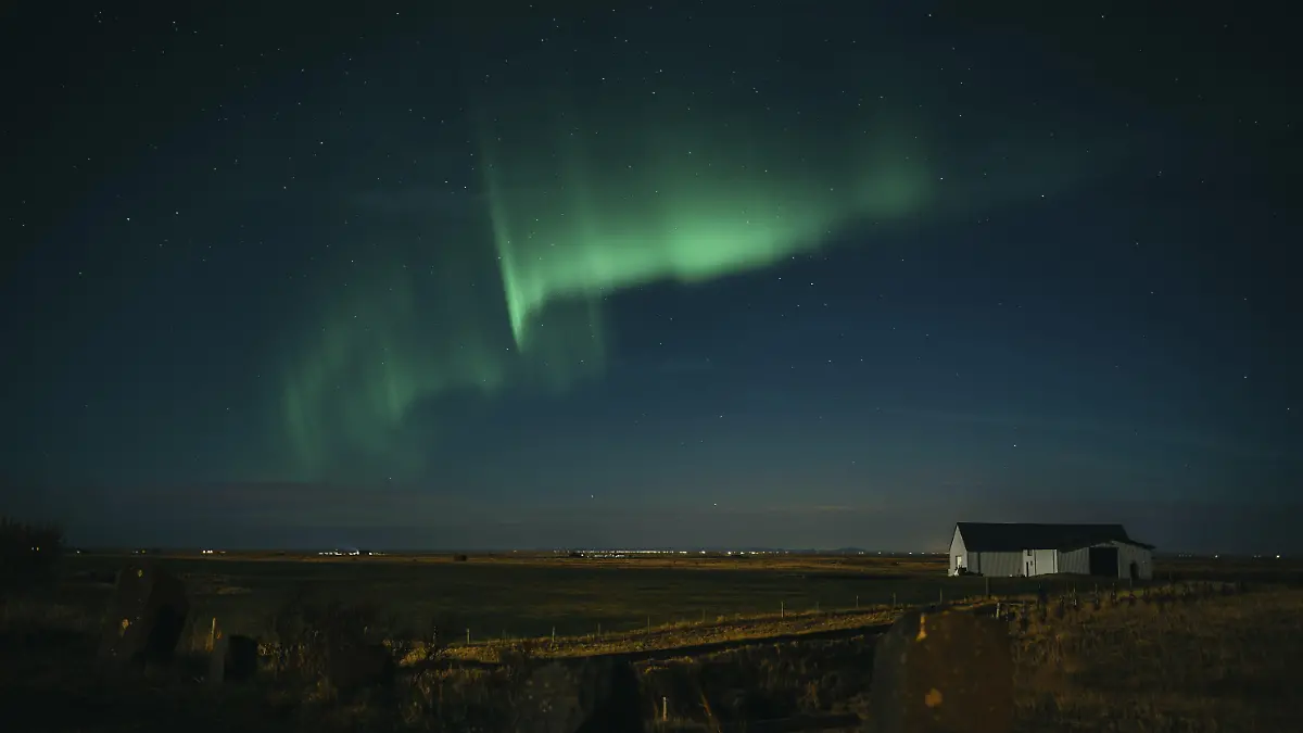 Romantik pur: Polarlichter in Island.