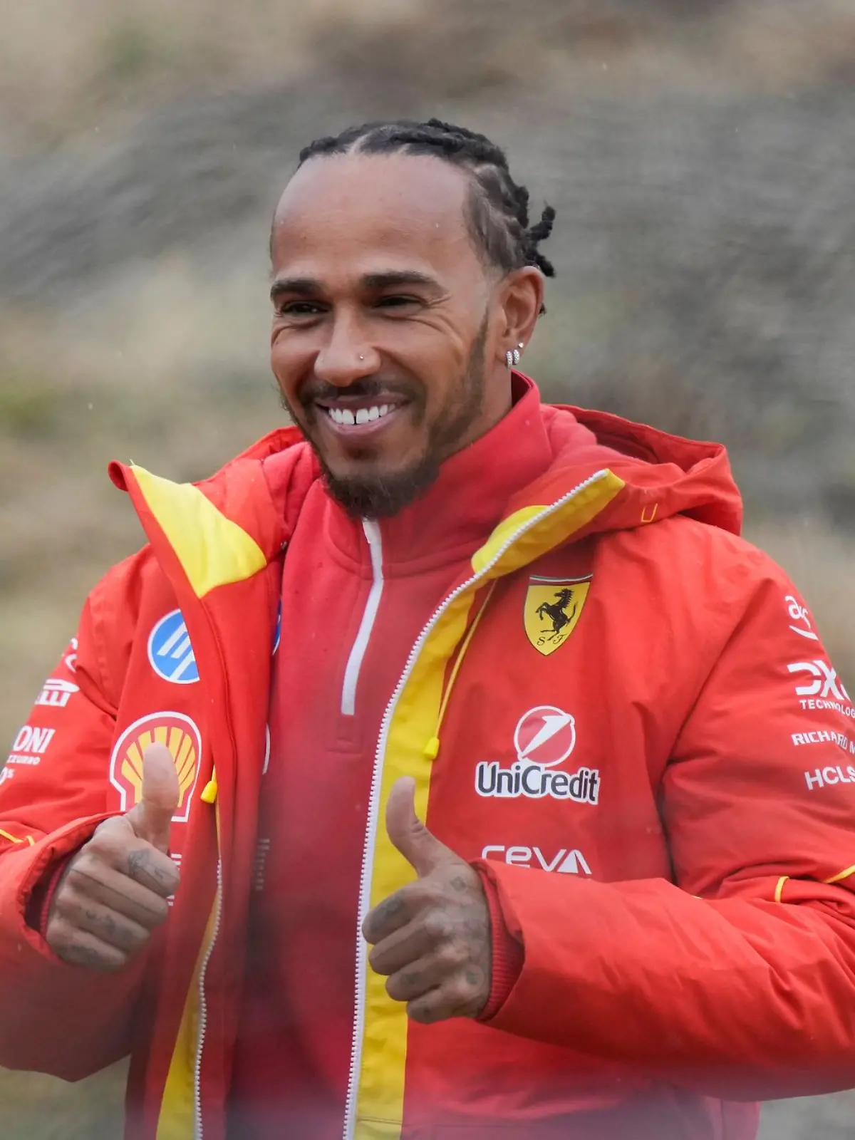 Bild zu: "Formel 1-Star Lewis Hamilton legt bei Ferrari los"