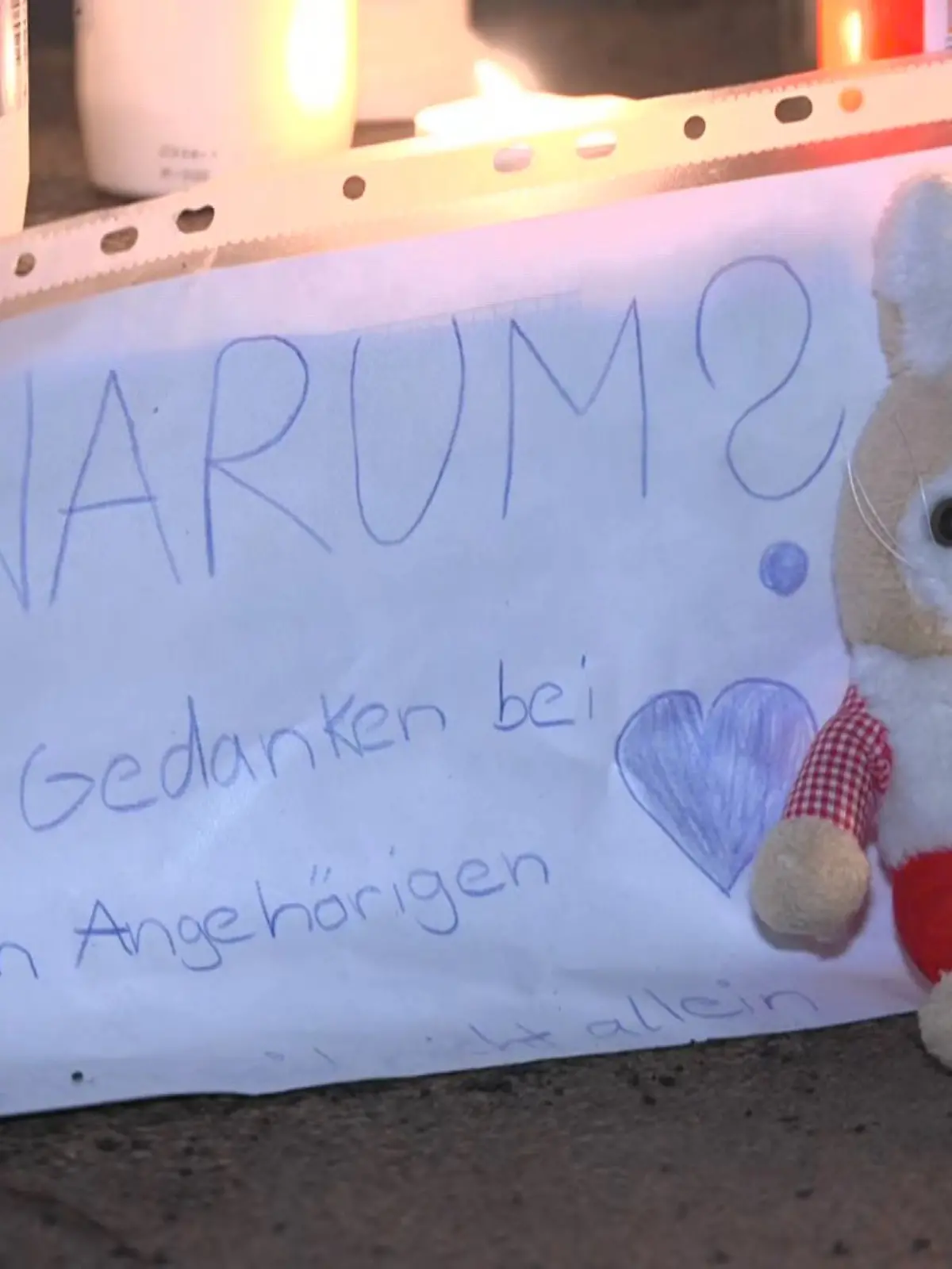 Beileidsbekundung nach den Messermorden in Aschaffenburg 