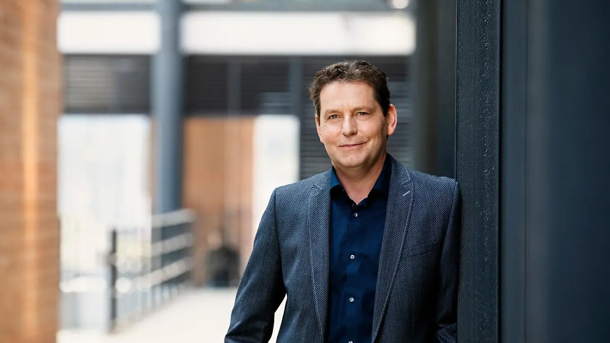 Gerhard Kohlenbach ist Chefredakteur für die Bereiche Nachrichten und Politik bei RTL News