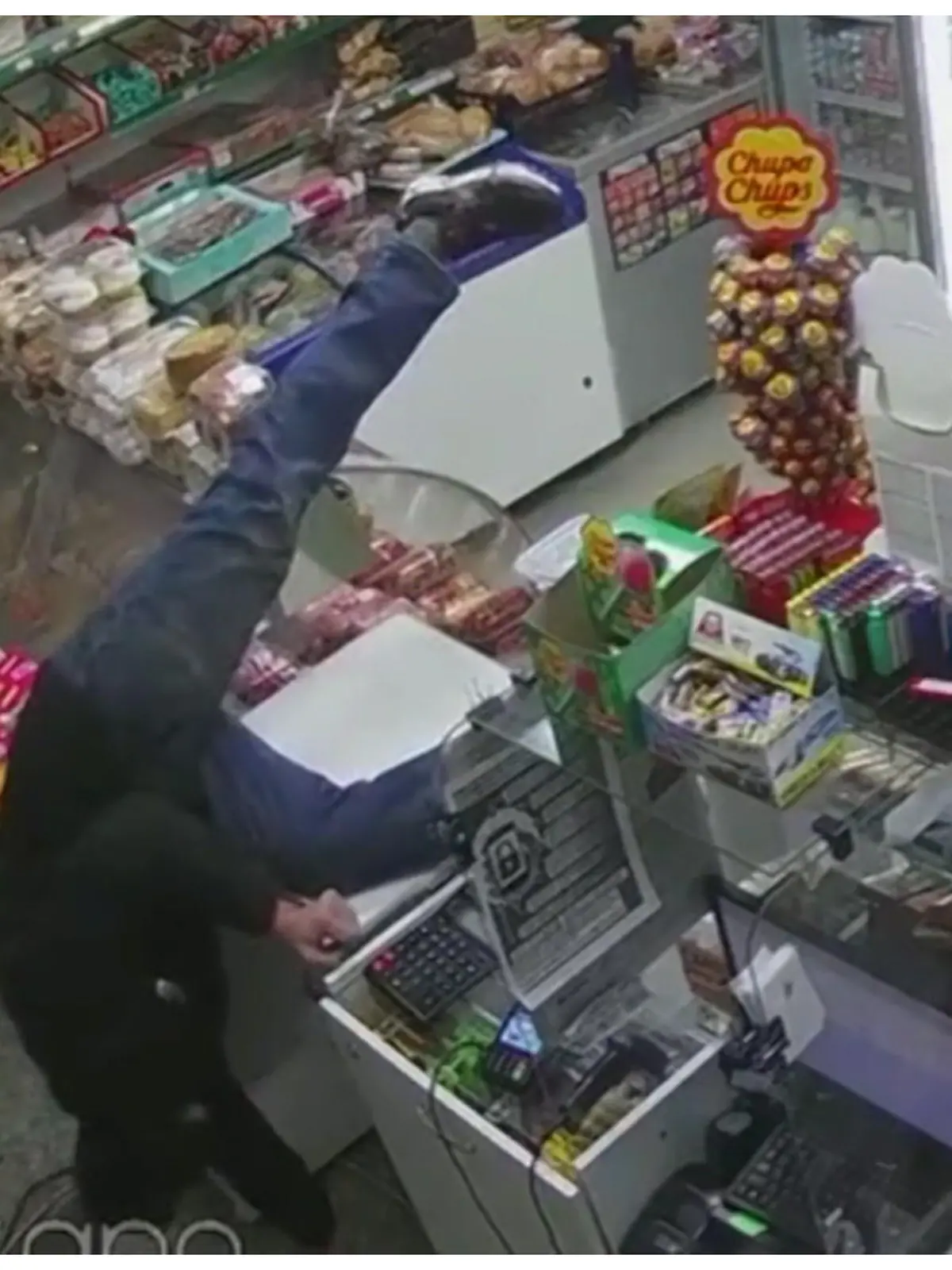 Besoffener Bandit blamiert sich bei Kiosk-Überfall