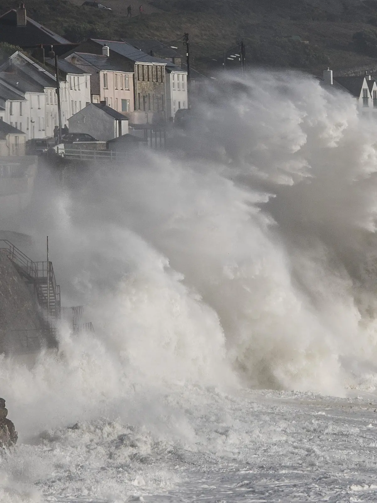 October 16, 2017 - Portleven, Cornwall, UK - Portleven, UK. Huge waves batter the coastline at Portleven in Cornwall as the remnants of storm system Ophelia reaches the UK. The Met Office has issued an Amber weather warning, with a good chance that power cuts may occur, with the potential to affect other services, such as mobile phone coverage