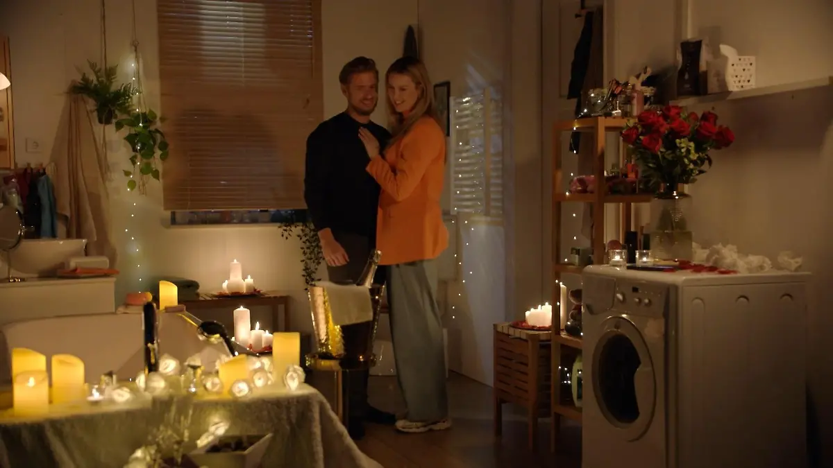 Weil Philip so wenig Zeit für Jessica hat, gibt es jetzt eine süße Überraschung für sie. 