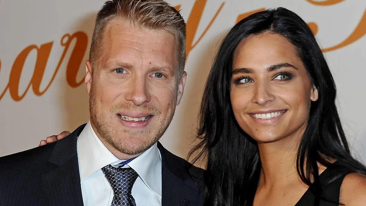  Charity Gala Bad Nauheim. Oliver Pocher mit seiner Freundin Amira Aly anläßlich der Charity Gala am 24.11.2018 im DOLCE Bad Nauheim. 20181124MWI1413 *** Charity Gala Bad Nauheim Oliver Pocher with his girlfriend Amira Aly on the occasion of the Charity Gala on 24 11 2018 in the DOLCE Bad Nauheim 20181124MWI1413