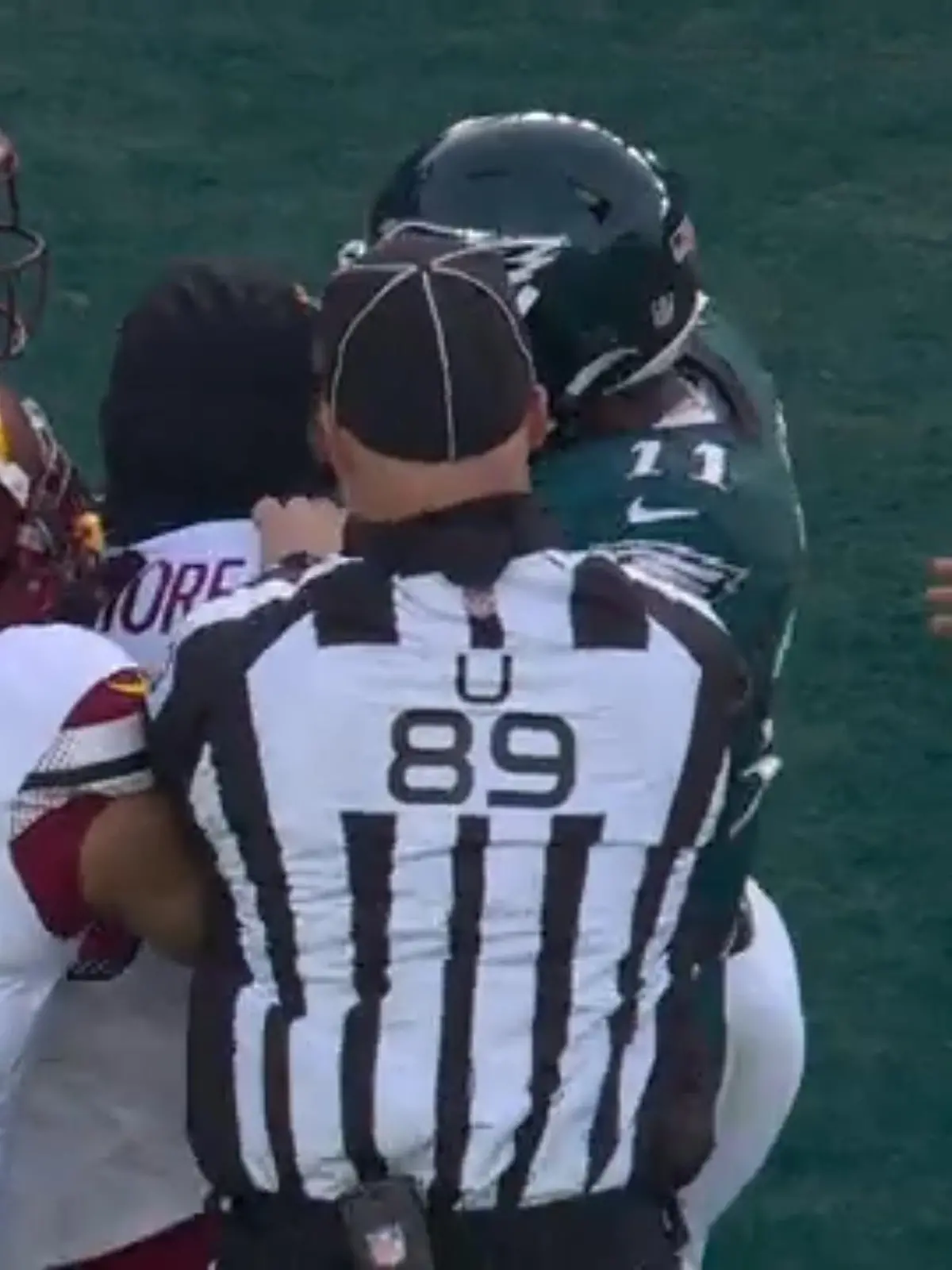Bild zu: "Eskalation in Philly!"
