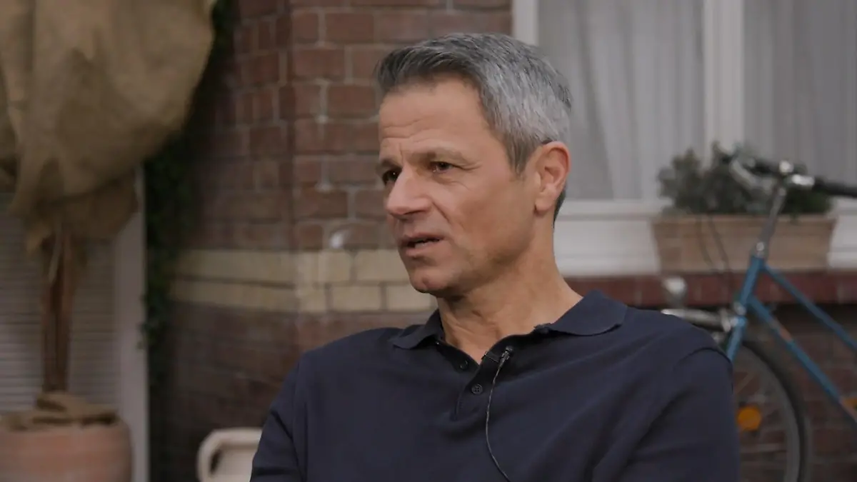 Die Schlaganfall-Story bewegt Jens Hajek sehr Harte Dreharbeiten für „Unter uns”-Star