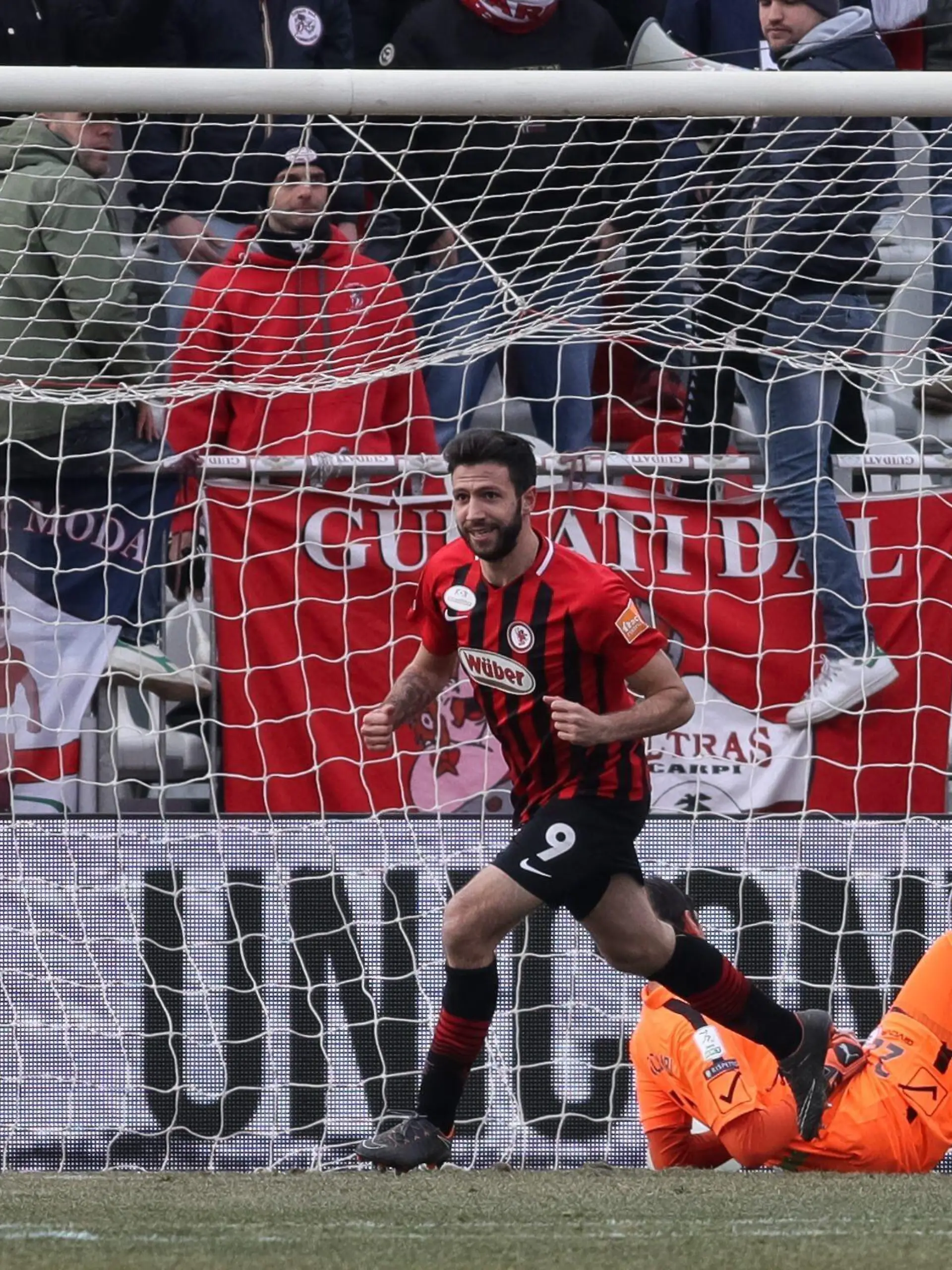 Pietro Iemmello during the Serie B match between Carpi and Foggia at Stadio Sandro Cabassi on January 19, 2019 in Carpi, Italy. (Photo by Emmanuele Ciancaglini/NurPhoto)