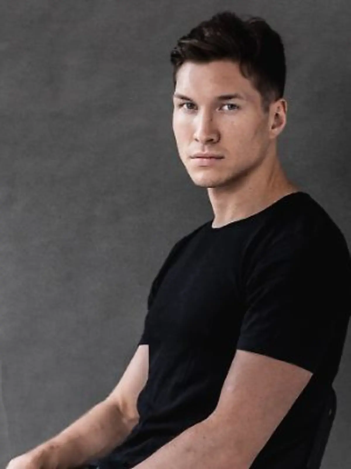 Evgeny ist schon voller Vorfreude, bei „Let’s Dance” 2025 als Profi dabei zu sein. 