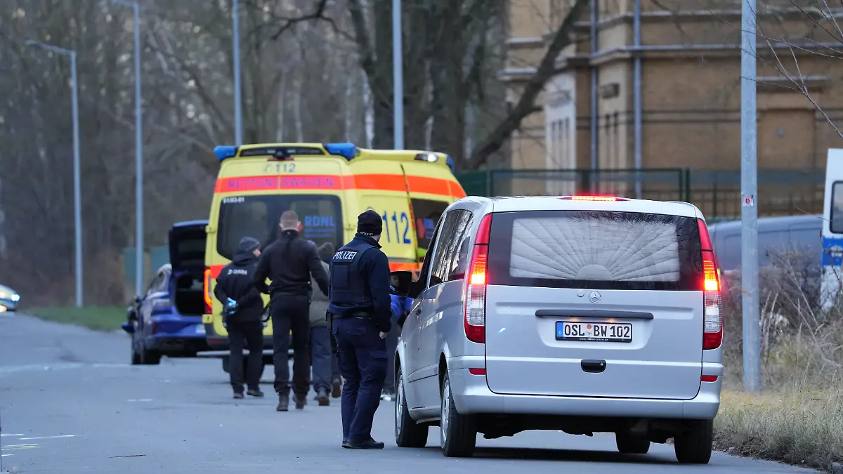 epi_224528086_ACTIONPRESS FOTO ONLINE_action 46628042.jpg_Autodiebe fahren Pol.jpg