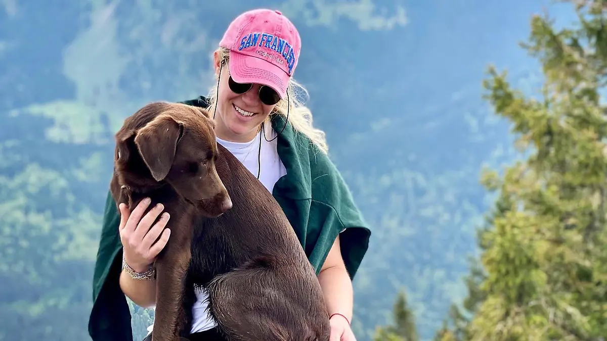 Tias beste Hundefreundin Toni rettet die Mischlingsdame schließlich.