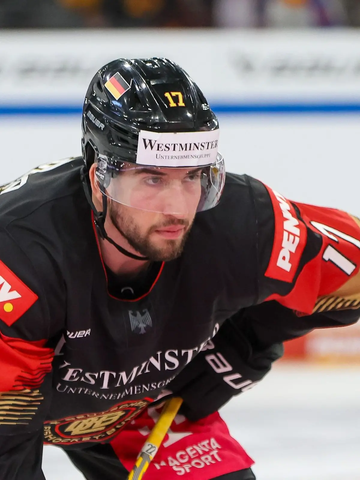 Bild zu: "Riesen-Sorge um krebskranken Eishockey-Star (26)"