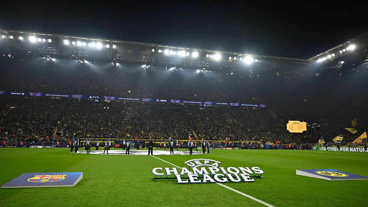 Symbolbild für die Saison 2024/25 in der Partie der Fußball Champions League zwischen Borussia Dortmund und FC Barcelona im Signal Iduna Park in Dortmund. 
