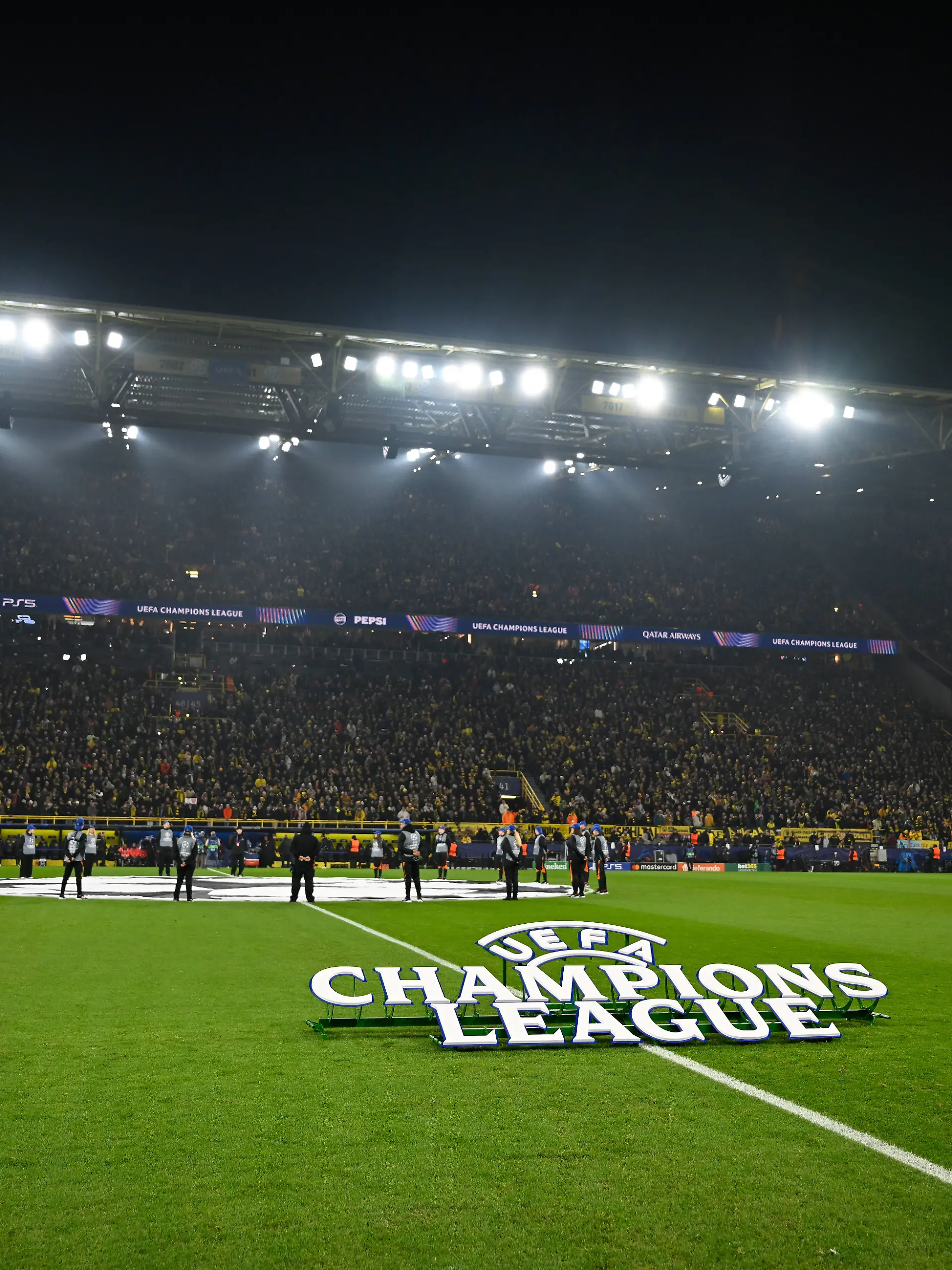 Symbolbild für die Saison 2024/25 in der Partie der Fußball Champions League zwischen Borussia Dortmund und FC Barcelona im Signal Iduna Park in Dortmund. 