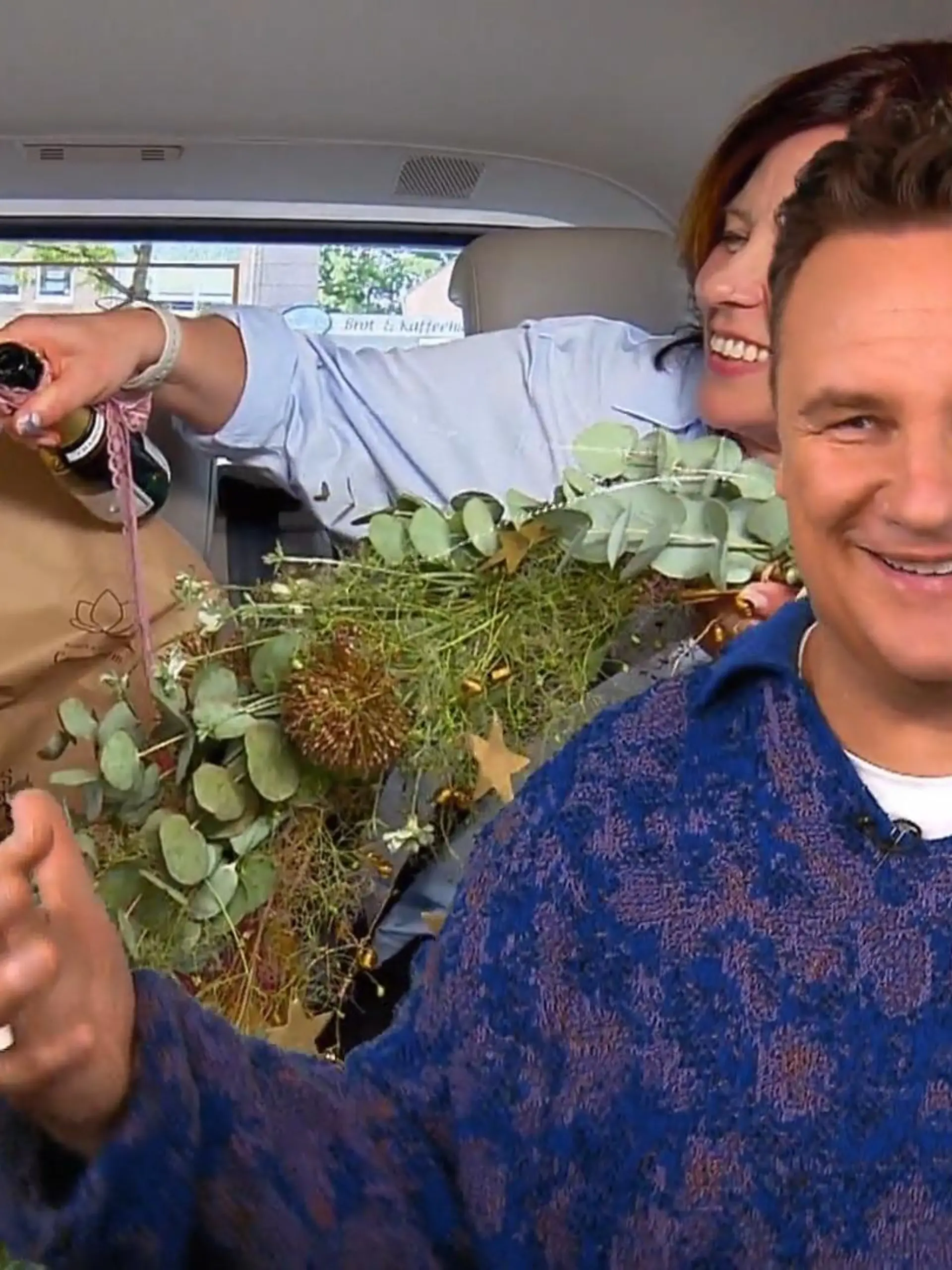 Bild zu: "Simone legt sich mit Accessoires an - wird das zu viel?"