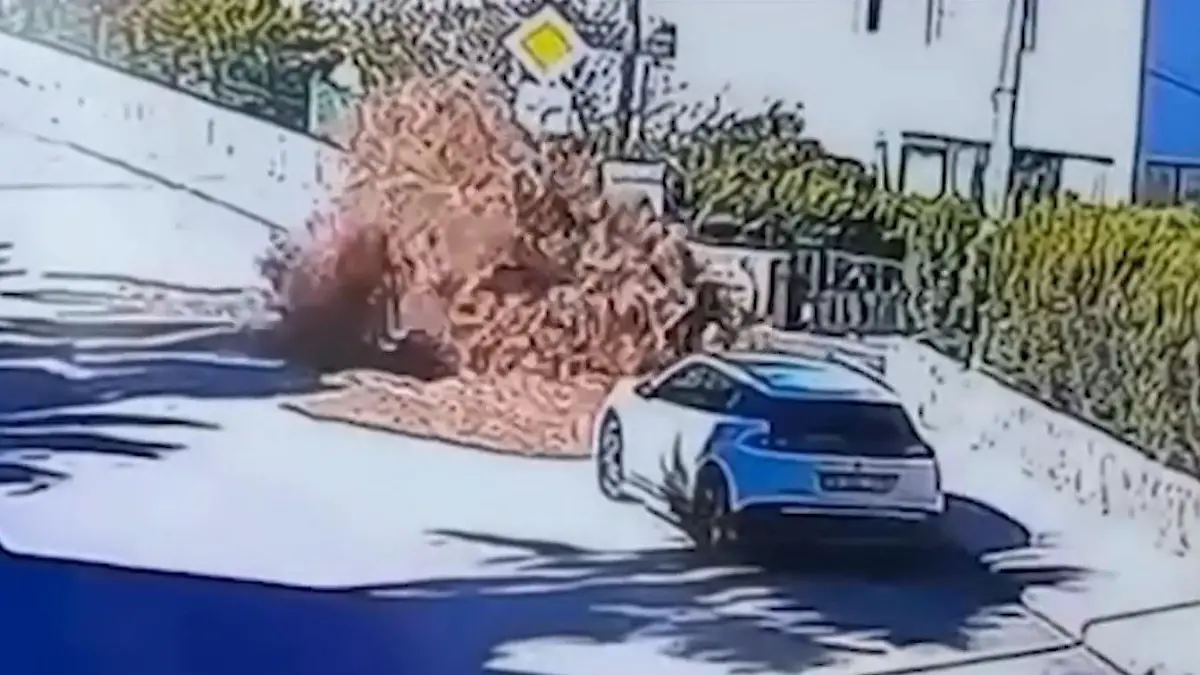 Fäkalien-Flut? Riesen-Fontäne überrascht Anwohner DAS stinkt doch bis zum Himmel!