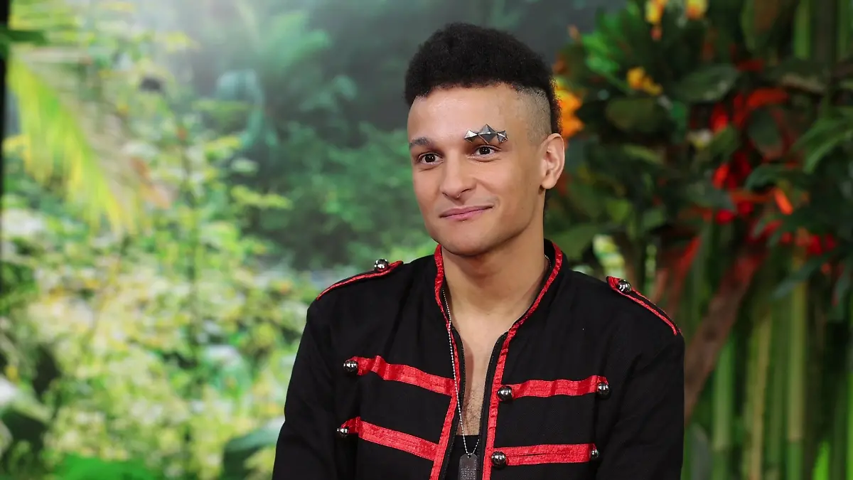 Schmuggeln? Ist für Prince Damien (34) okay. Solange das ganze Team davon profitiert!