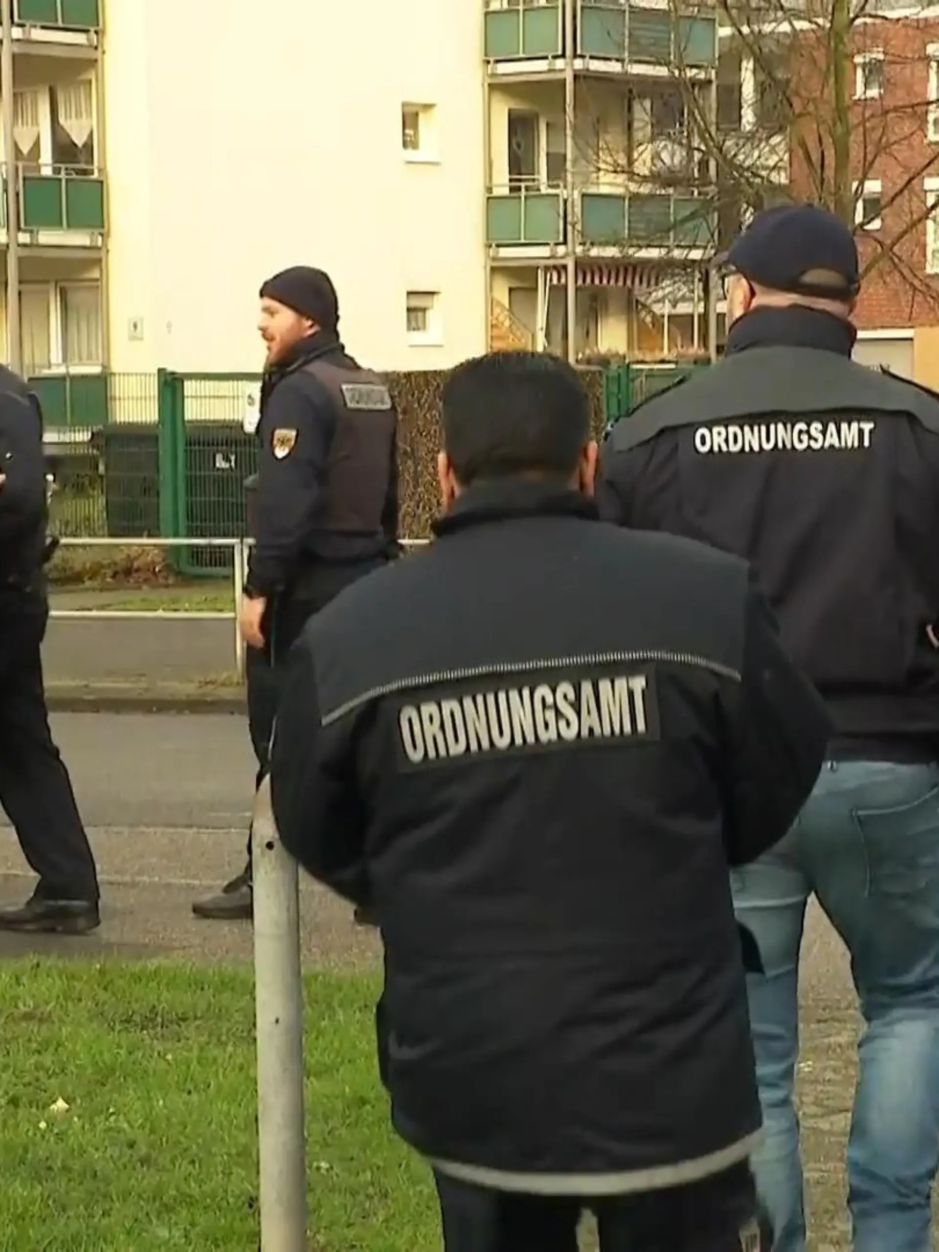 Bild zu: "Razzia gegen illegale Mieter"