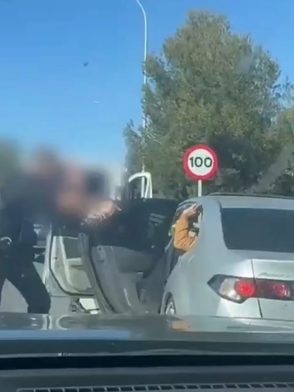 In weniger als 16 Stunden hat die spanische Polizei einen Mann befreit, der in Sabinillas entführt worden war.