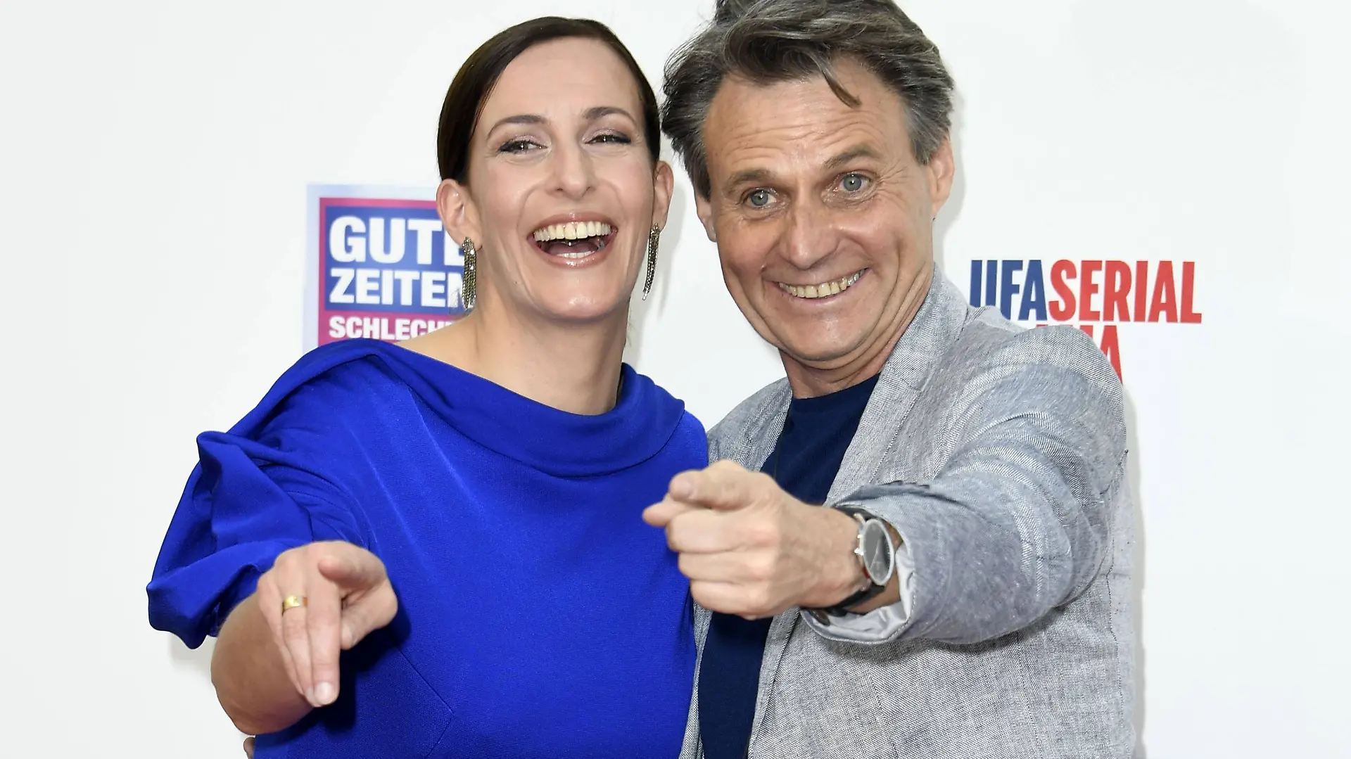 Ihr wollt Ulrike Frank und Wolfgang Bahro mal live am GZSZ-Set erleben und mit ihnen vor der Kamera stehen? Dann nutzt jetzt eure Chance. 
