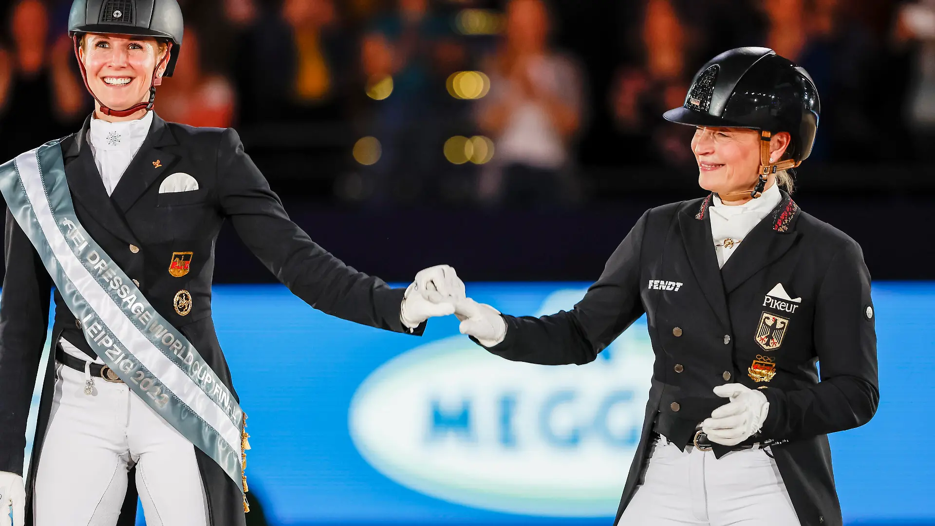 LEIPZIG - Partner Pferd / FEI World Cup Finals 2022, LEIPZIG - Partner Pferd / FEI World Cup Finals 2022 BREDOW-WERNDL Jessica von GER, TSF Dalera BB WERTH Isabell GER, Weihegold FEI DRESSAGE WORLD CUP Final - GRAND PRIX FREESTYLE / KÜR CDI-W presented by MEGGLE Leipzig, Messe 09. April 2022 - *** LEIPZIG Partner Horse FEI World Cup Finals 2022, LEIPZIG Partner Horse FEI World Cup Finals 2022 BREDOW WERNDL Jessica von GER , TSF Dalera BB WERTH Isabell GER , Weihegold FEI DRESSAGE WORLD CUP Final GRAND PRIX FREESTYLE KÜR CDI W presented by MEGGLE Leipzig, Messe 09 April 2022
